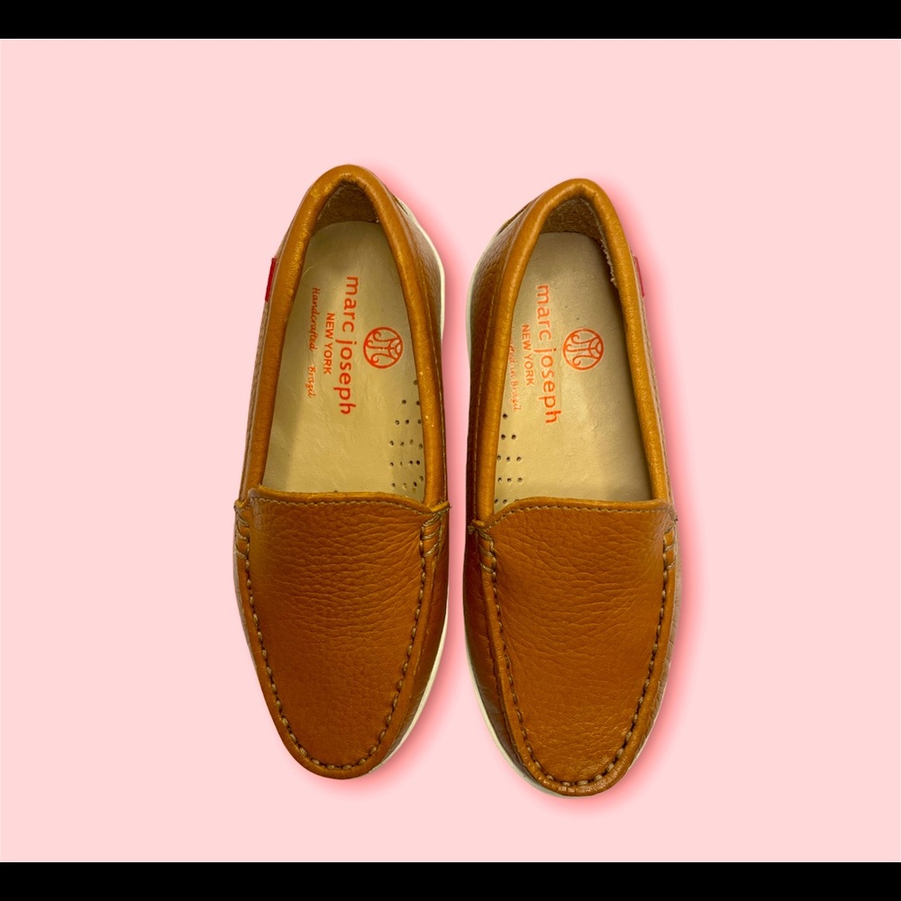 Marc Joseph Broadway MJB1
Slip-On Shoes
Little Boy's Size 10.5
Brown
Without box